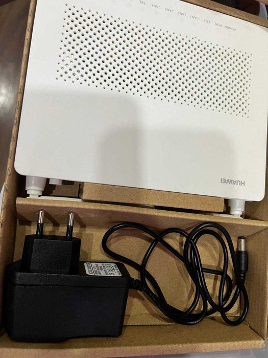 Huawei EchoLife HG8546M GPON ONU.