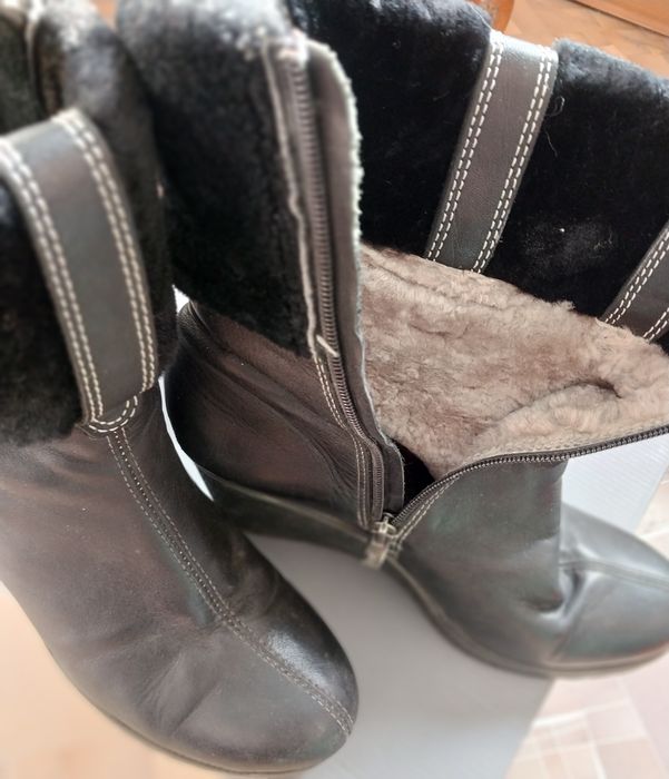 Продам женские сапожки