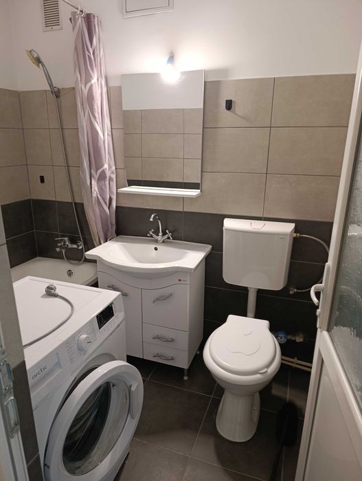 Vând garsonieră zona Helin, Ciuperca..