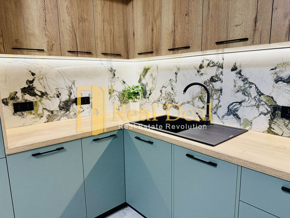 Дава се под наем Тристаен апартамент в София, Зона Б-5 - 95 кв.м за 1049 € - Снимка #1