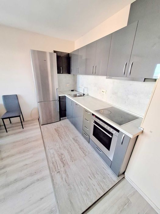 Дава се под наем Тристаен апартамент в София, Обеля 2 - 75 кв.м за 638.01 € - Снимка #1