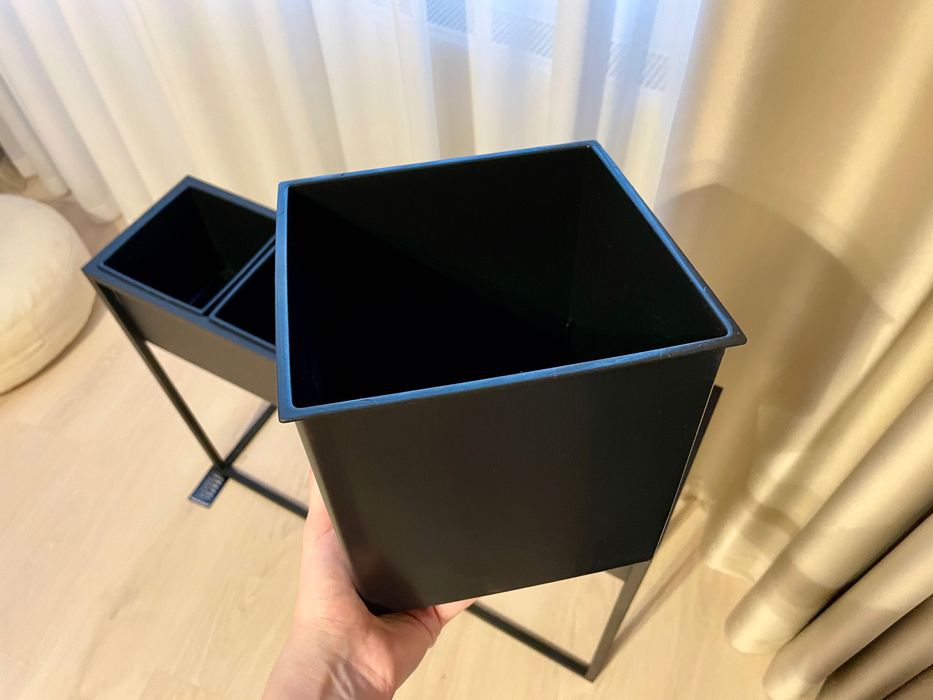 Ghiveci suport Flori 60x80cm metal negru, cu 4 ghivece 15x15 cm. Nou!