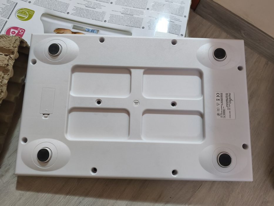 Кантар за бебе nuvitd