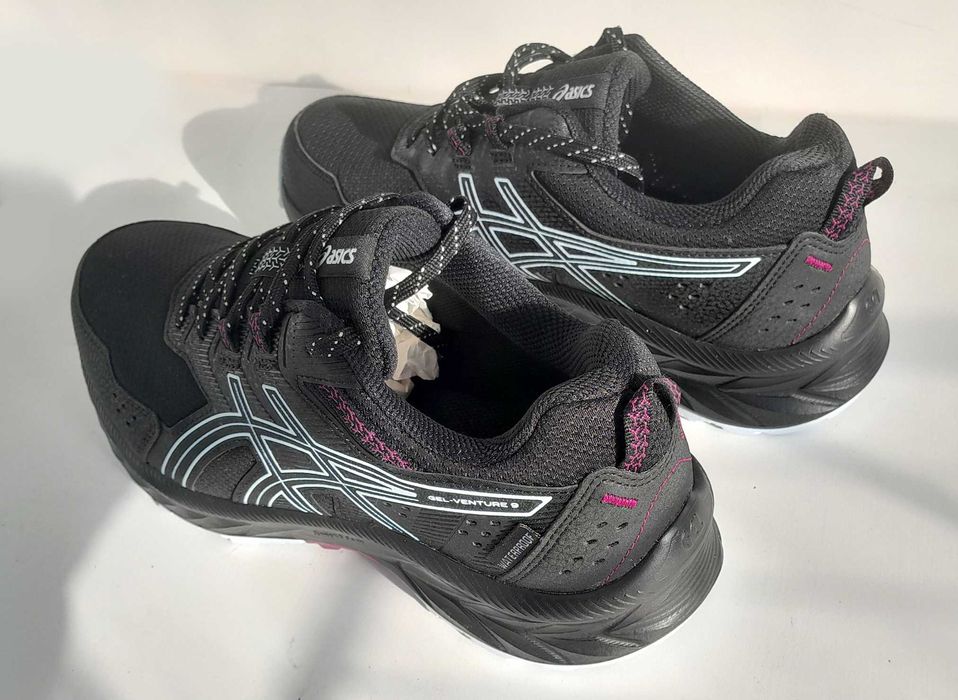 Нови оригинални  фитнес маратонки  Asics Gel Venture IX Trail  -  40.5