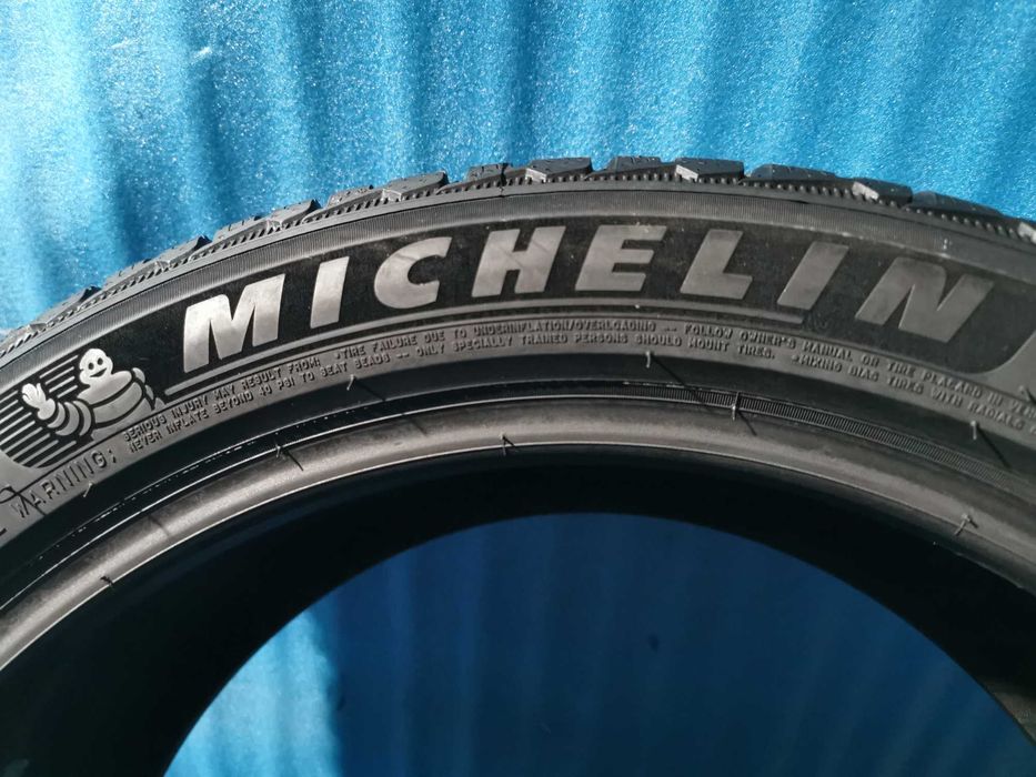 245/45 R19 - 275/40 R19 - michelin m+s 4 bucati 2 marimi