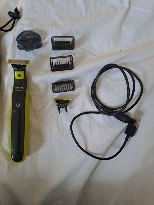 Aparat de ras Philips