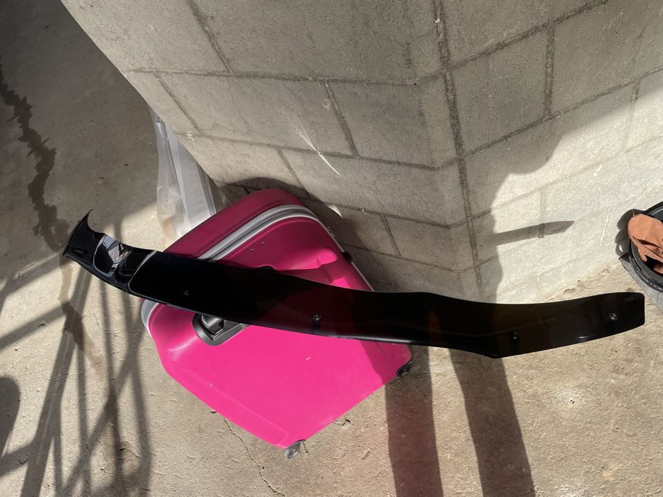 Спойлер мухобойка камри 70.  75