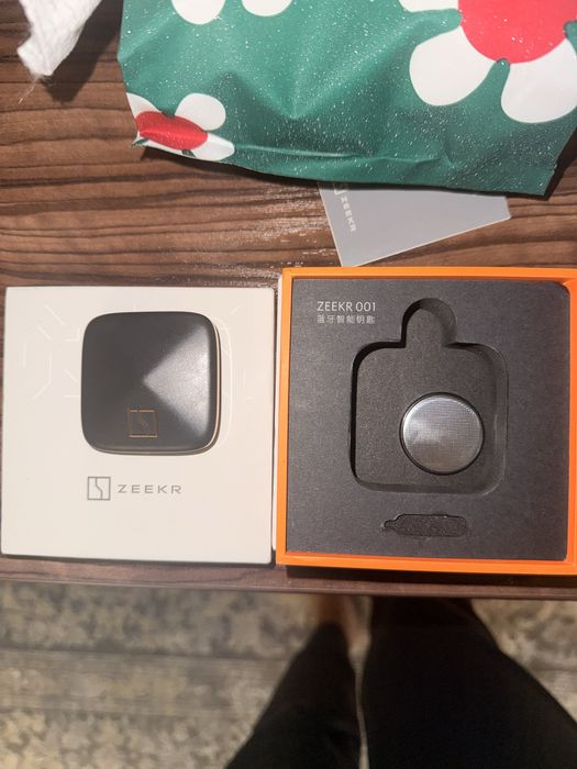 Пульт  от Zeekr 001
