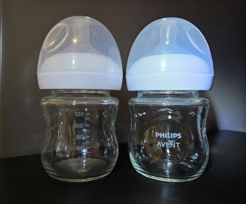 Продавам адаптирано мляко и шишета