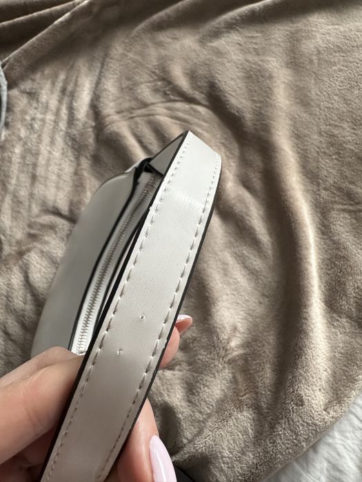 Продавам чисто нова чанта Mango