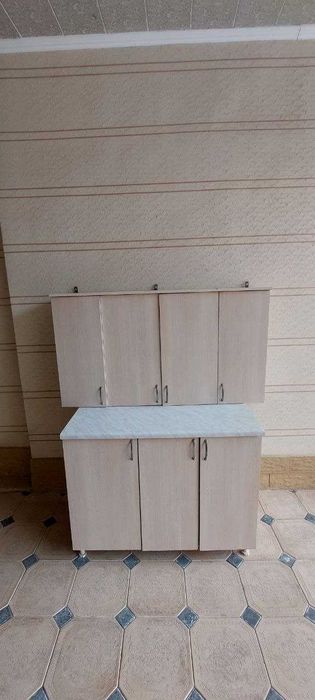 Кухонный шкаф сотилади