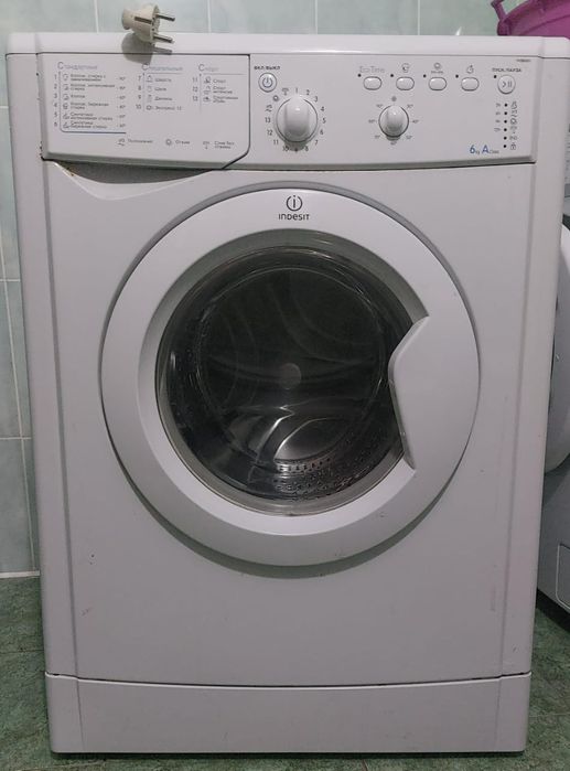 Продам стиралку 6кг б.у 20.000