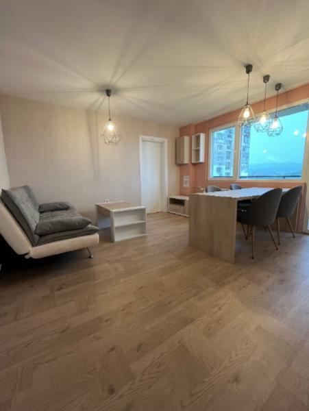 Дава се под наем Тристаен апартамент в София, Красна поляна 3 - 80 кв.м за 561 € - Снимка #1