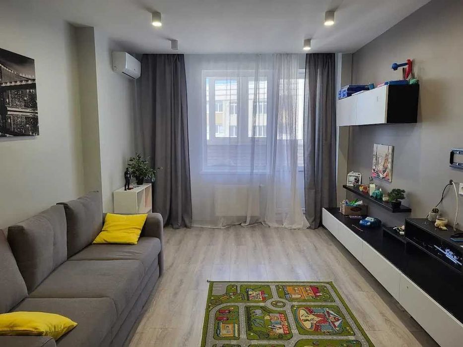 Дава се под наем Тристаен апартамент в София, Център - 90 кв.м за 510 € - Снимка #1