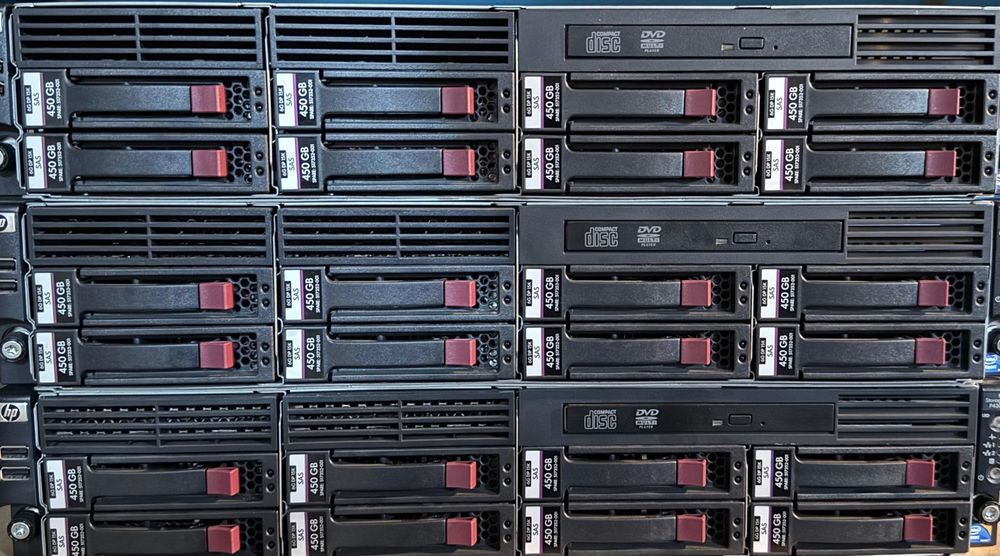 Продаётся HP StorageWorks P4300 G2 (8×450 GB SAS 15K)