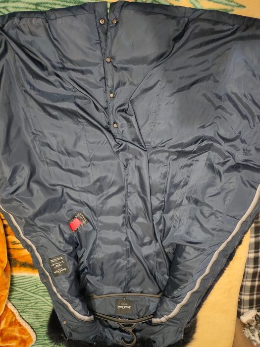 Продам Женский пуховик