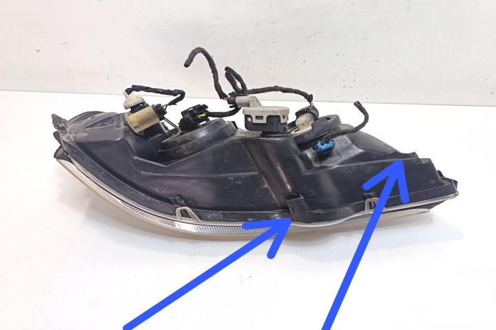 Far stanga Opel Astra G