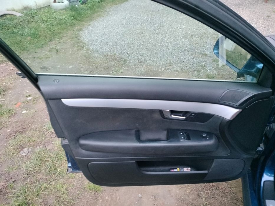 Audi A4 b7 mai multe detalii in pv sau la Nr de tel