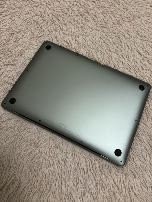 MacBook Air 13” Retina (2020)