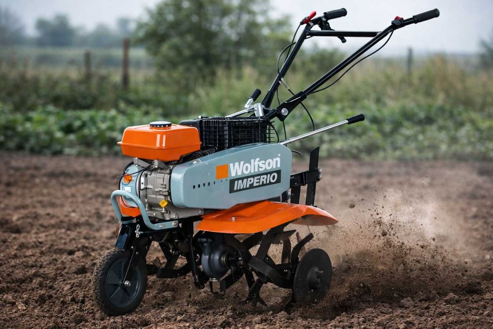 Motocultor 7 cp  Cu acessori Gata de lucru ..