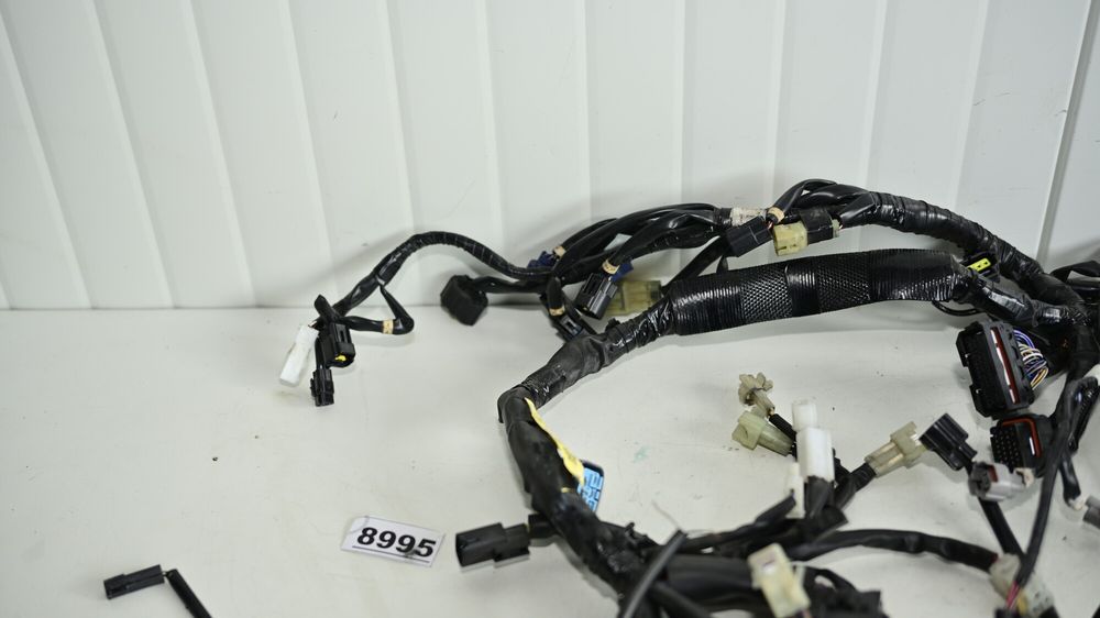 Yamaha YZF R1M  2015 2019 Instalatie electrica