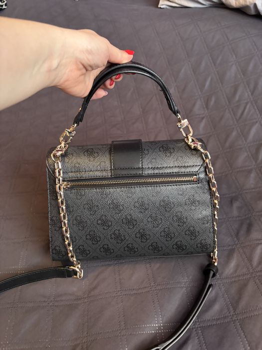 Малка чанта Guess