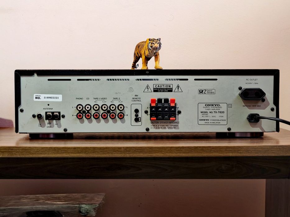 Onkyo TX-7280. O piesă superbă. Calități de top. Preț fix !