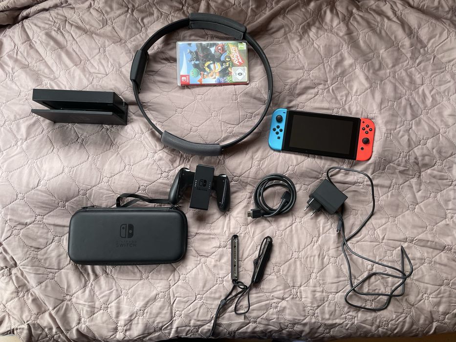 Nintendo Switch + Ring Fit Adventure