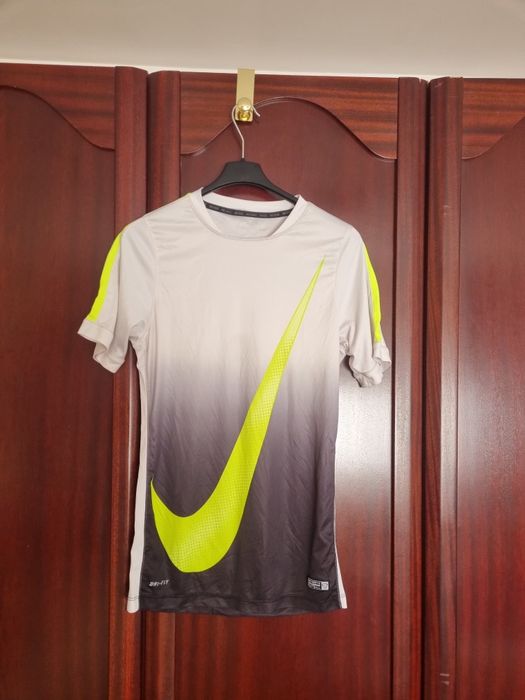 Tricouri fotbal  Adidas si Nike