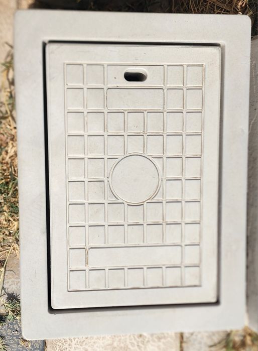 Колодец крышка круглый и квадратных