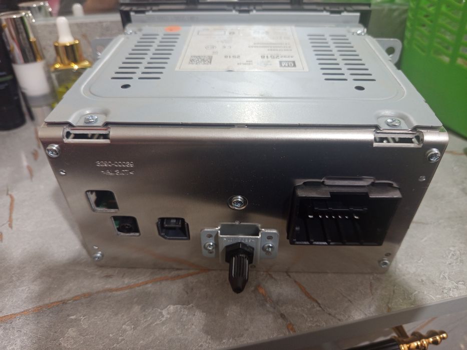 Original Chevrolet Cobalt 2025 magnitafoni sotiladi