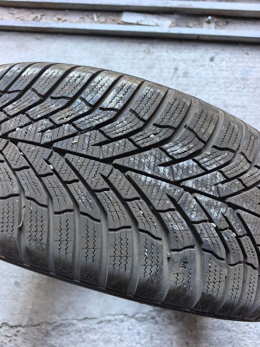 зимни гуми Kumho 225/55 R17 Wintercraft