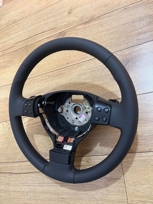 *Retapitez/ îmbrac volane