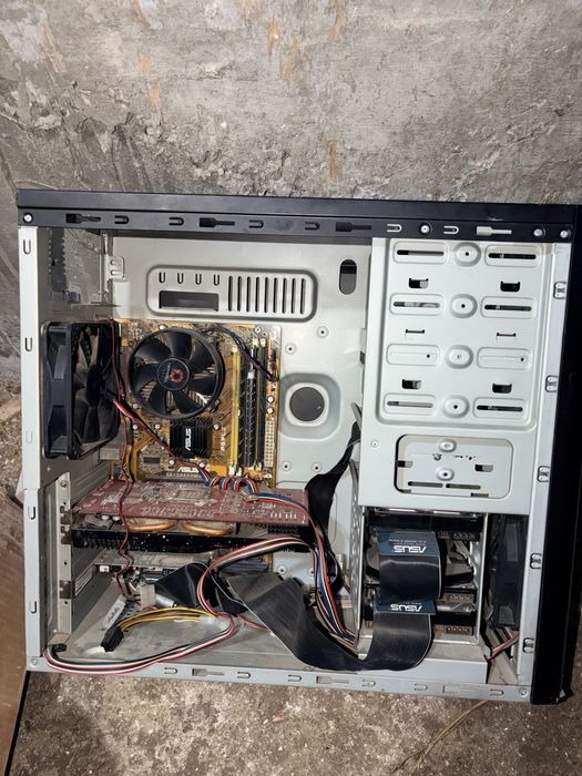 Компютерные кейсы на запчасти