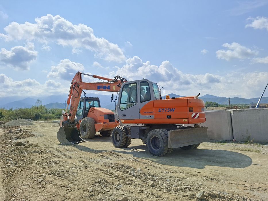Excavator pe roti Fiat Kobelco