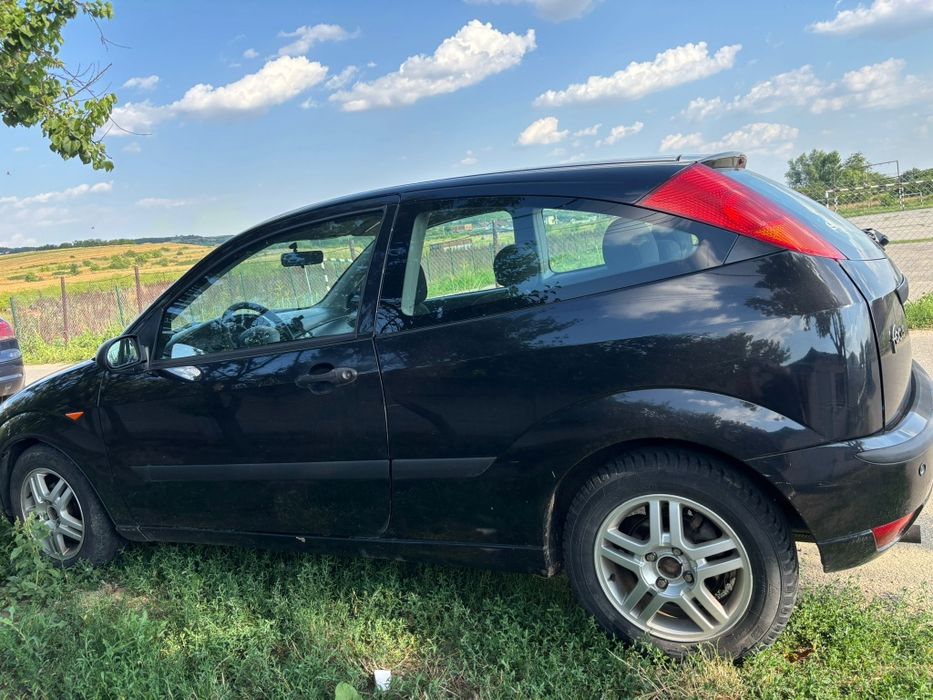 Vând Ford Focus , an 2002, motor 1,8 benzină. Mașina este în stare bună de functionare.