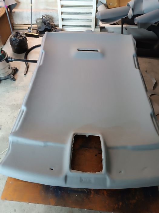 Recondiționez plafon auto