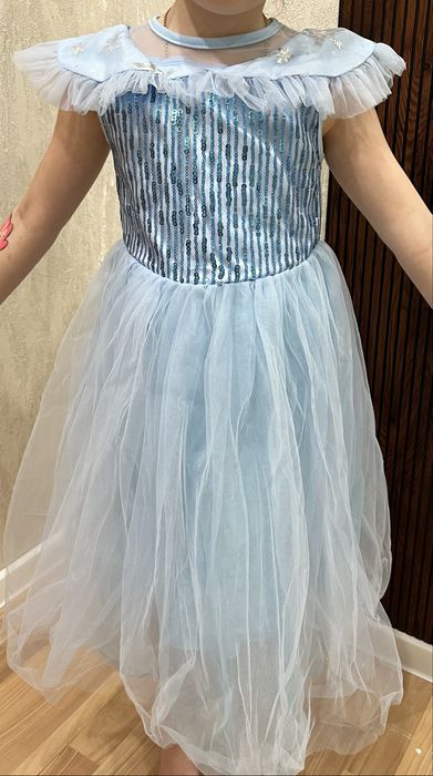 Продам детские платья