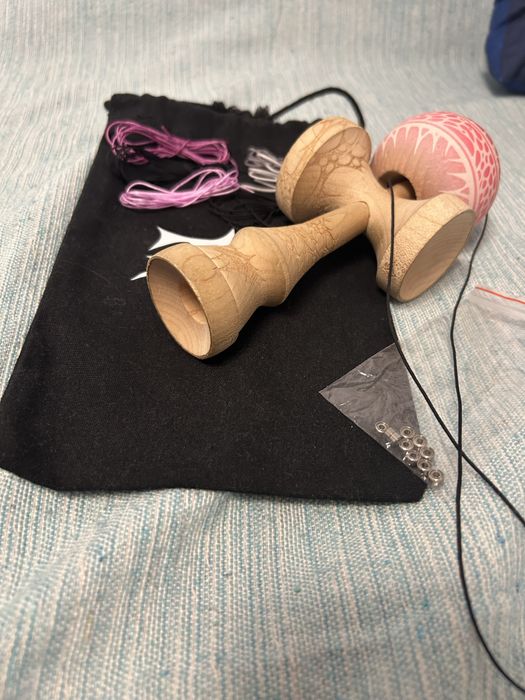 Kendama Locked Studios semnata XRemus