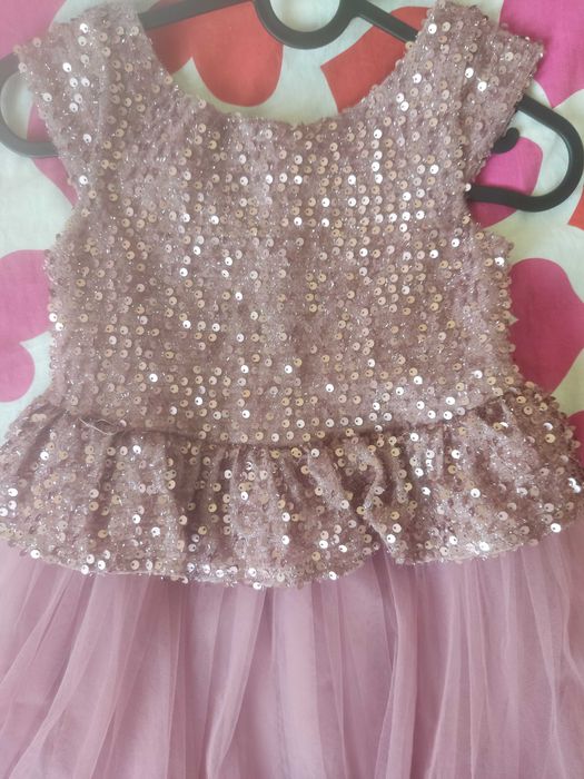 Детска рокля 7-8 години