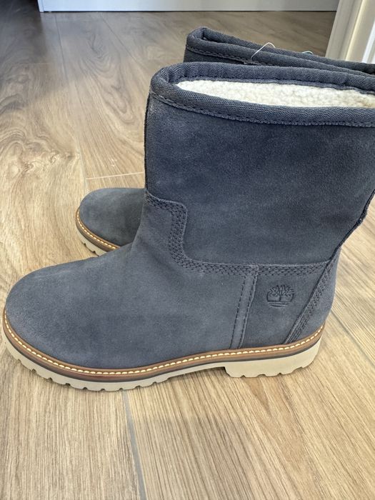 Ботинки с мехом,новые,Timberland