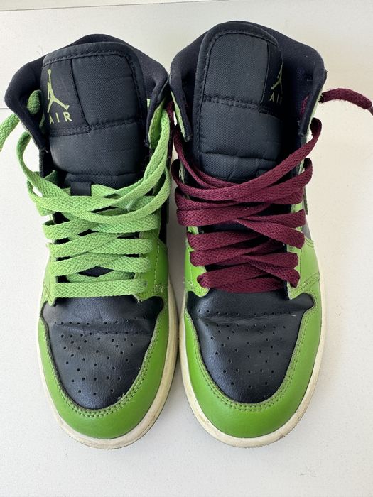 Air Jordan 1 Mid "Altitude Green" sneakers