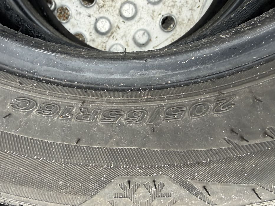 Anvelope 205/65/16C m+s