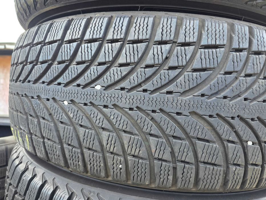 4бр Зимни гуми 235 65 17 - Michelin