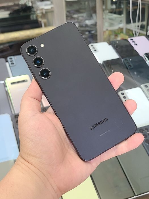 Samsung S23 Plus xotirasi 8/256GB