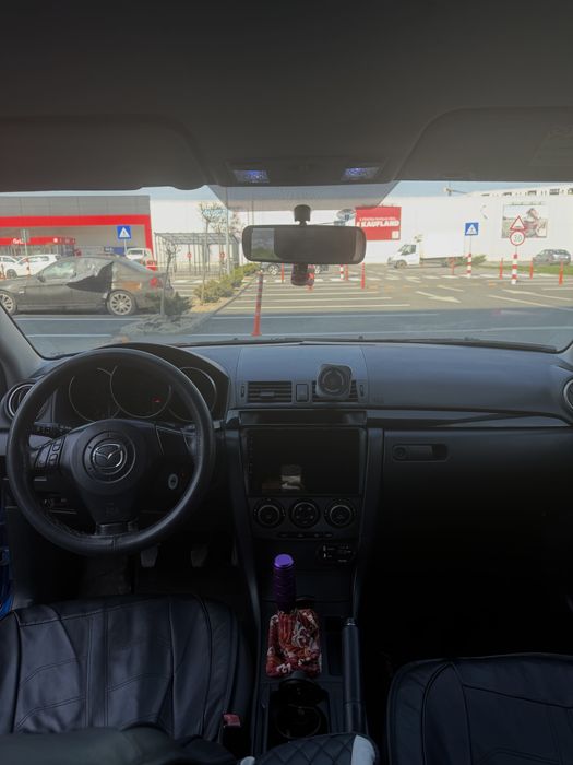 Mazda 3 an 2004 benzina