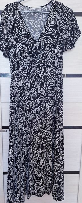 Продам три пакета женской одежды