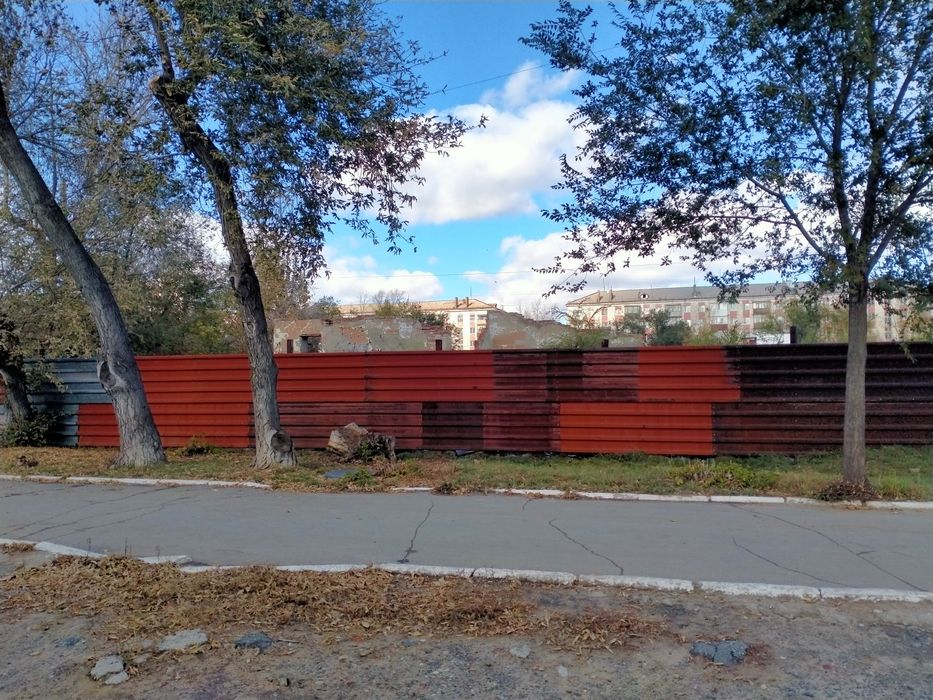 Участок с фундаментом