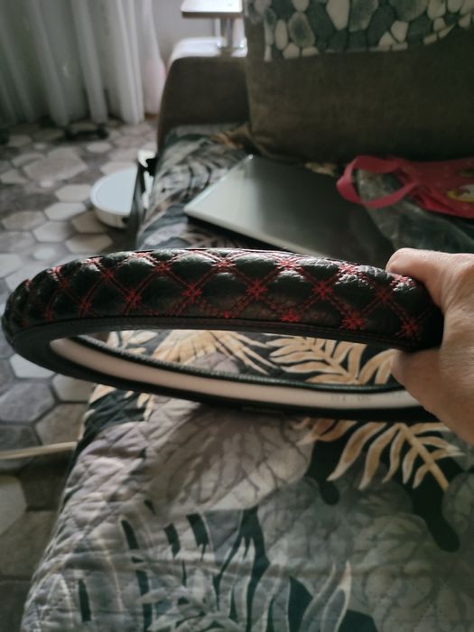 Продам чехлы на передние сиденья