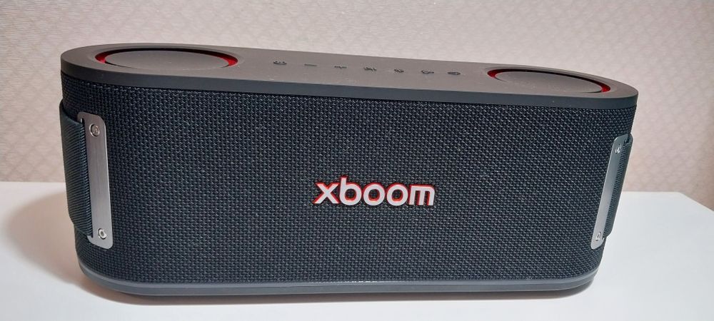 Колонка LG xboom Bounce